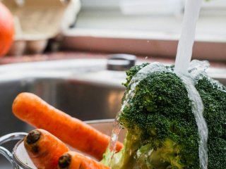 Як очистити броколі від бруду та комах: покрокова інструкція для безпечного вживання