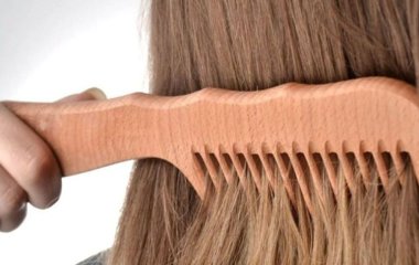 Врятує ваше волосся: який гребінець краще використовувати для розкішної шевелюри — секрети перукарів