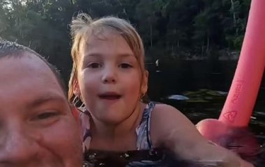 Родственники искупались в водопаде, а после узнали, что там водятся крокодилы