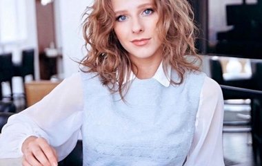 25-летняя актриса Лиза Арзамасова стала мемом после запрета мата в соцсетях