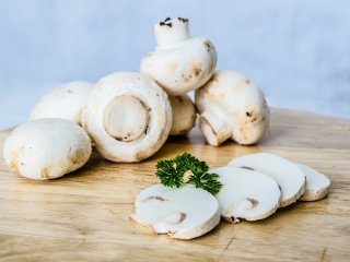 Диетологи рассказали, кому не стоит есть грибы