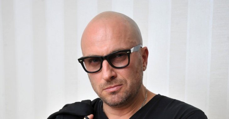 Неужели жена? Дмитрий Нагиев заинтриговал снимком с полуголой блондинкой