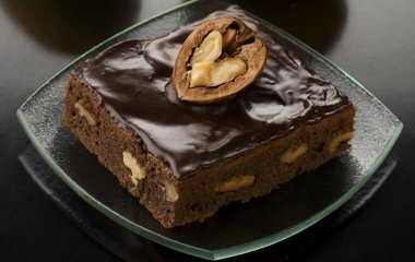 Названі продукти, що викликають залежність