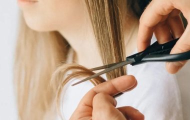 Як часто стригти волосся, фарбувати, доглядати за ним, оновлювати мелірування — розповіли експерти