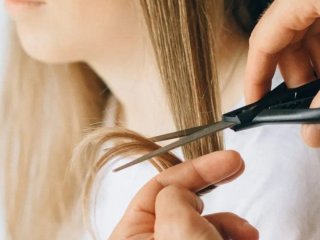 Як часто стригти волосся, фарбувати, доглядати за ним, оновлювати мелірування — розповіли експерти