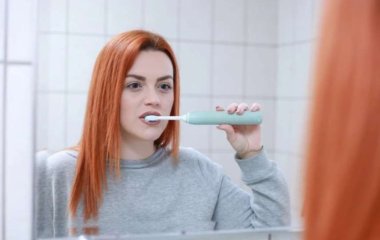 Медики рассказали, сколько минут нужно уделять чистке зубов
