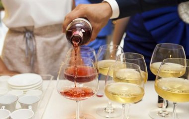 Медики рассказали о рисках, связанных с употреблением алкоголя