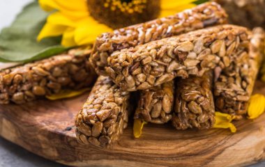 Як зробити хрусткі домашні козинаки: простий рецепт