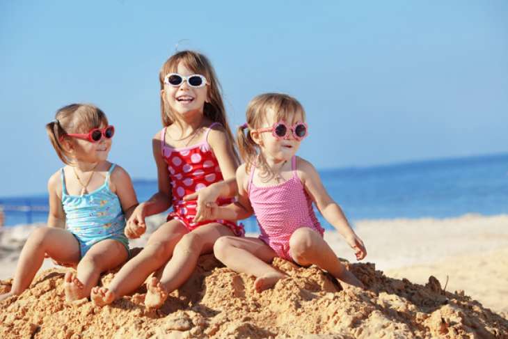 Веселые и подвижные игры для детей на пляже