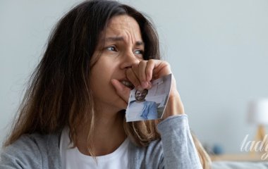Вдаєте, що все добре, хоча всередині хочеться плакати: до чого призводить придушення емоцій
