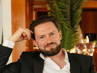 Ексучасник гурту DZIDZIO зіграв весілля у США і довів дружину до сліз сюрпризом