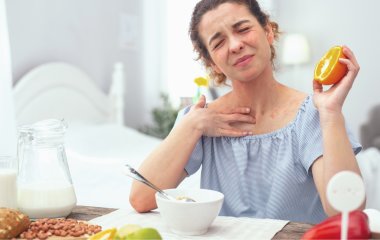 Врачи рассказали о причинах аллергии на молоко