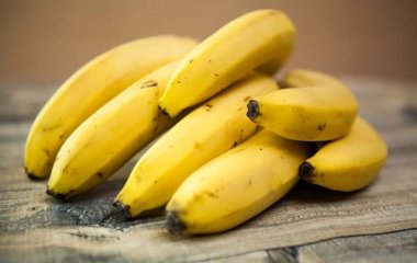 Медики назвали пять преимуществ для здоровья от употребления бананов