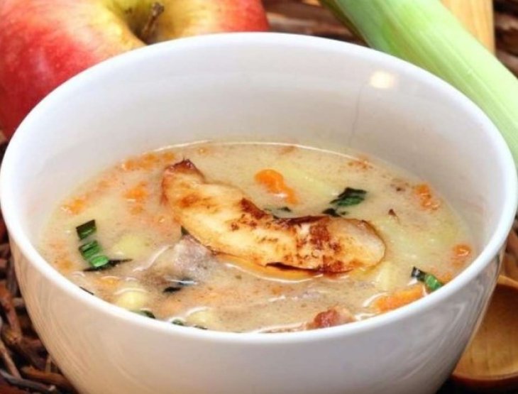 Яблочный суп со свининой: как приготовить блюдо наших предков