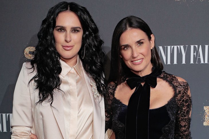 Деми Мур с дочерью Румер на отдыхе в Греции: свежие фото