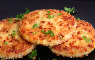 Не хуже дерунов: рецепт невероятно вкусных картофельных блинчиков