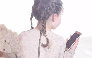 Лікар розповів, як захистити дітей від негативного впливу гаджетів
