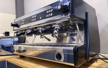 Аренда профессиональной кофемашины: Сделайте ваш бизнес ароматным и прибыльным
