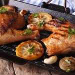 Вкусное блюдо на ужин: как правильно приготовить куриные ножки на сковороде
