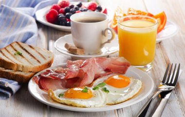 Три продукта, которые нельзя есть на завтрак: советы стоматолога