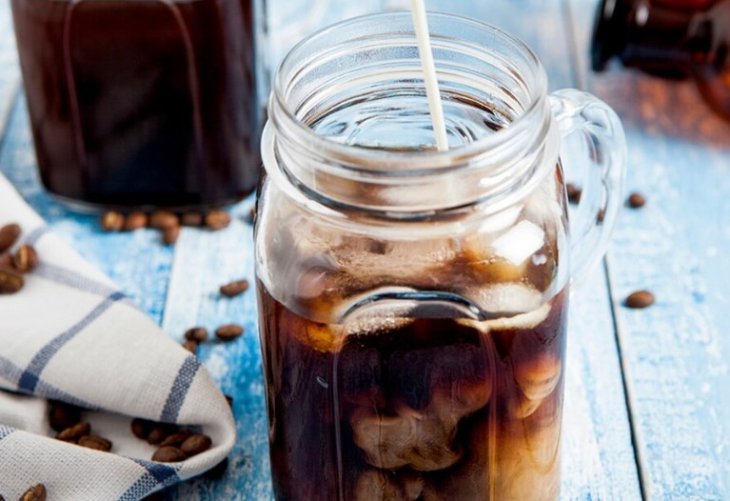 Освежает и бодрит: рецепт ледяного кофе 