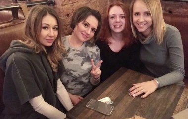 Муж оставил экс-солистку «Ранеток» с больным ребенком на руках