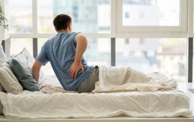 Що робити, якщо защеміло сідничний нерв: причини та лікування ішіасу