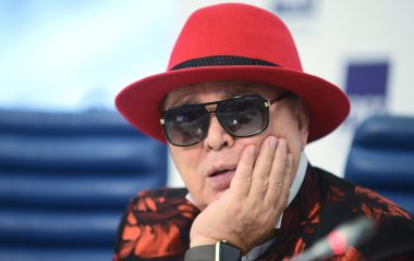Как сейчас выглядит больной Паркинсоном Вячеслав Зайцев