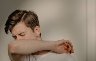 Многие игнорируют: врачи указали на утренний симптом рака