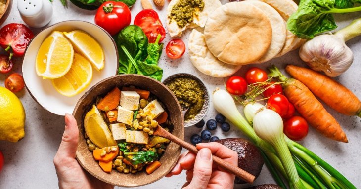 Як врятувати шкіру взимку: п’ять ключових продуктів, які повернуть обличчю сяйво та еластичність