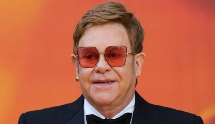Элтон Джон призвал к помощи Мариуполю