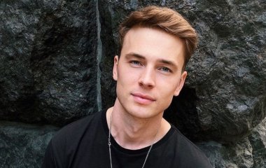 Відомий український ведучий із рідкісною хворобою зізнався про наслідки: 
