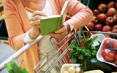 Лікар назвав три найнебезпечніші для кишечника продукту