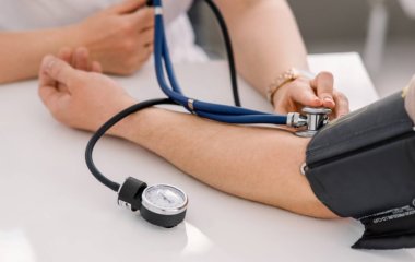 Лікар пояснив, коли викликати швидку при проблемах із тиском