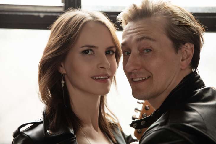 Сергей Безруков опубликовал фото с женой