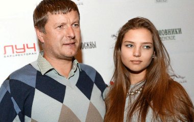 Евгений Кафельников обвинил дочь в алкоголизме