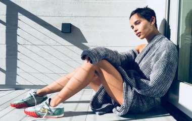 Зои Кравиц снялась для обложки Elle