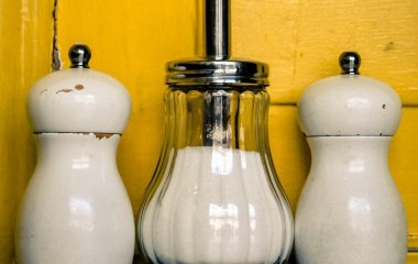 Жахливі наслідки для організму: до чого призводить надмірне споживання солі