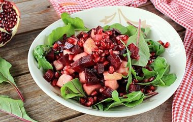 Рецепт весеннего салата с гранатом