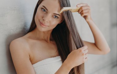 Медики назвали семь продуктов, которые предотвратят выпадение волос