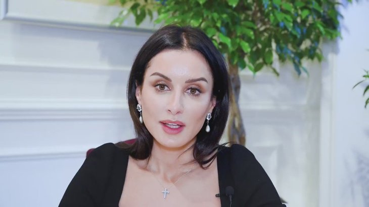 Тина Канделаки устроила «битву» осенних аутфитов