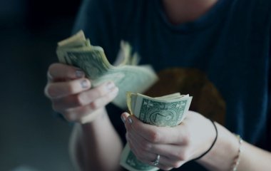 Віковий метод, який врятує вас від бідності: як заощаджують гроші японці