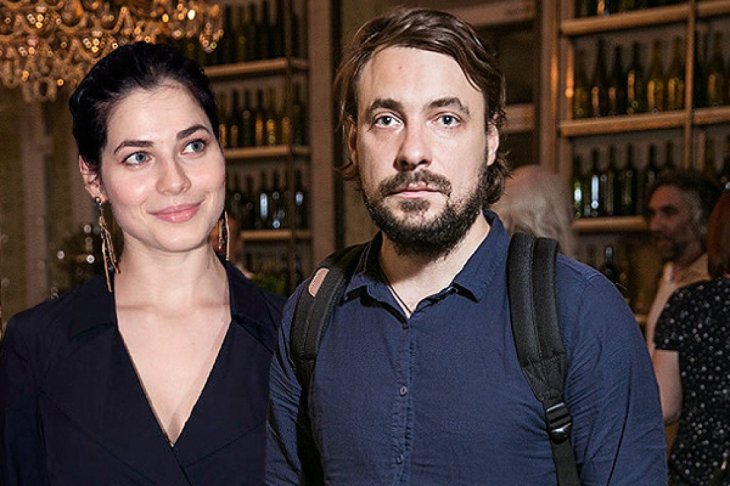 Юлия Снигирь и Евгений Цыганов вышли в свет с шестью детьми актера