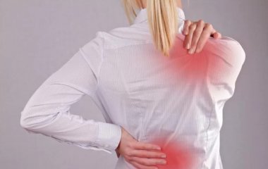 Чому болить спина і що робити, щоб не хворіла