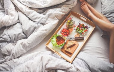 Мелатонин в пище: нутрициолог назвала продукты, которые улучшают сон