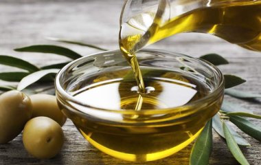 Вчені порадили додати до раціону оливкову олію для продовження життя