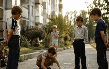 Названо чотири звички людей, народжених у вісімдесяті роки, які зробили їх емоційно стійкими