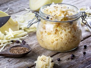 Чем полезна квашеная капуста для организма