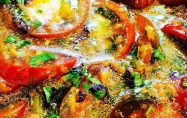 Помидоры в остром соусе