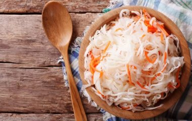Дієтологи розповіли про продукти, що зміцнюють імунітет.